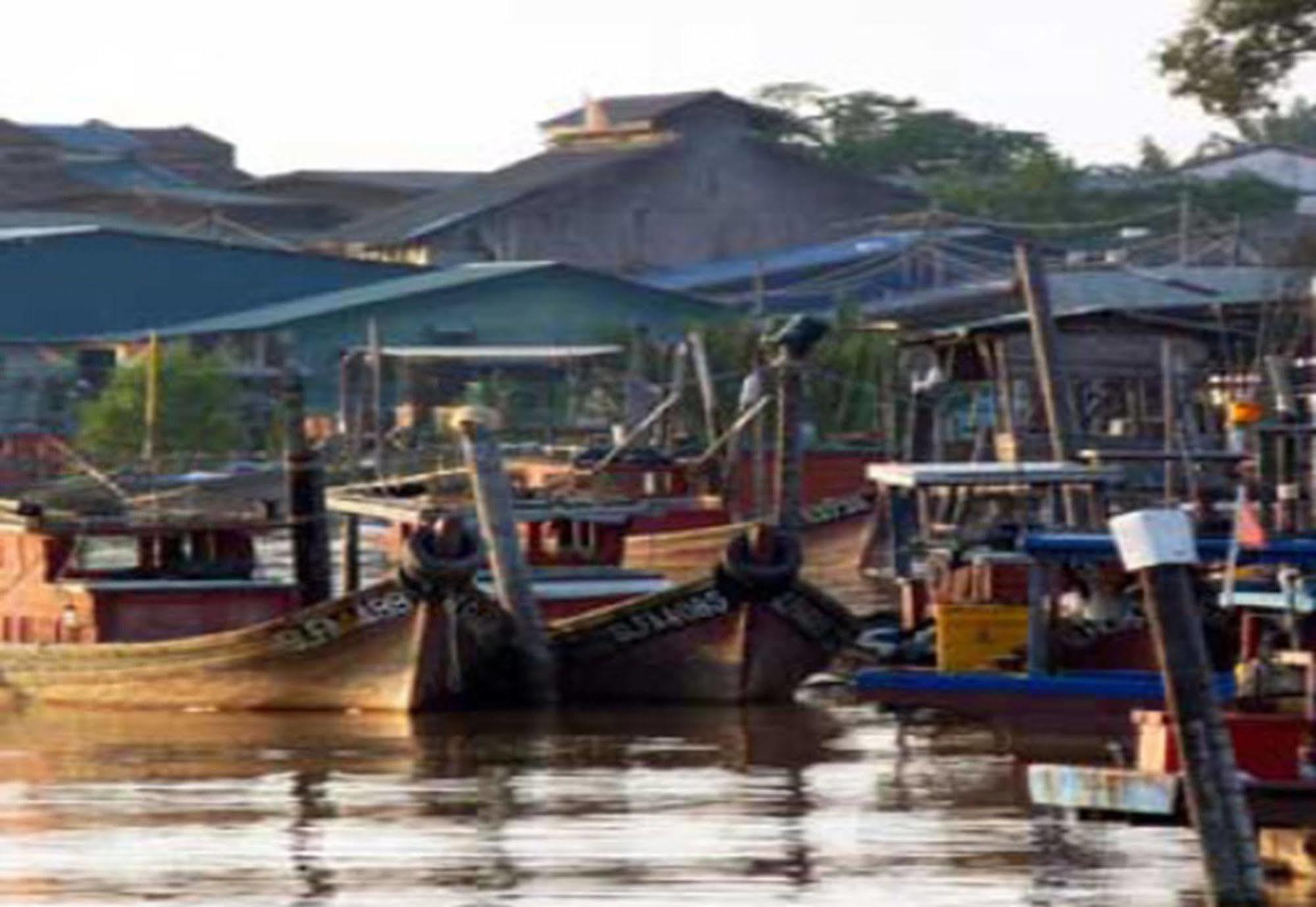 Apps Hotel Kuala Selangor Ngoại thất bức ảnh